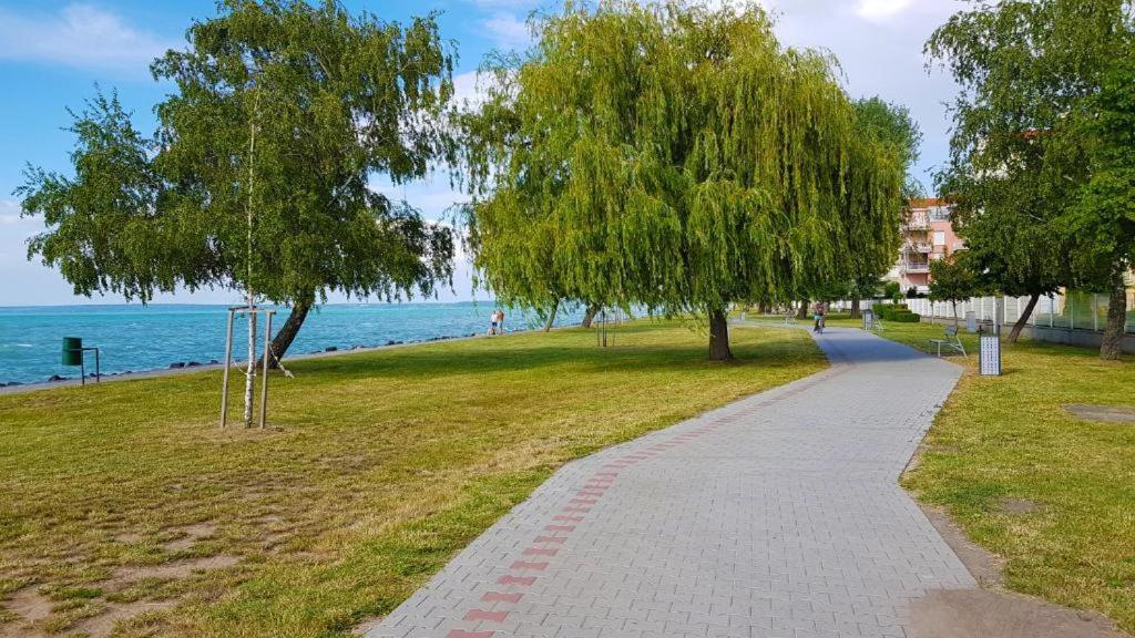 Gruber Apartman Siofok Exterior photo